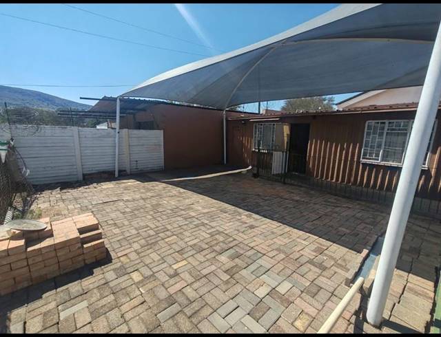 3 BEDROOM HOUSE FOR SALE IN DASPOORT ESTATE